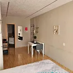 아파트 & Pool, Primera Linea *