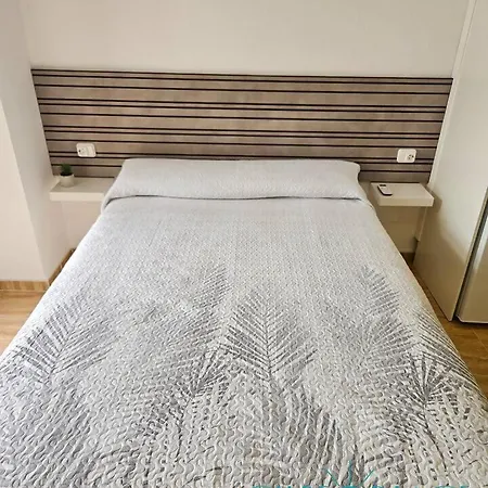& Pool, Primera Linea Lägenhet *