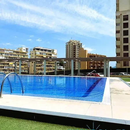 Lägenhet & Pool, Primera Linea